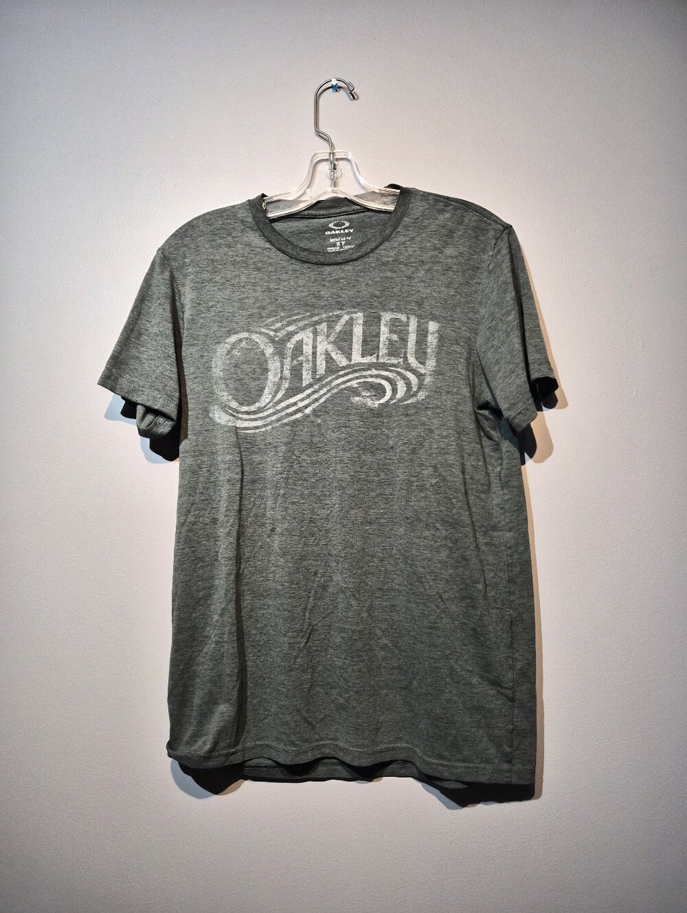 Green & White Oakley Regular Fit Graphic T-Shirt | Size Small